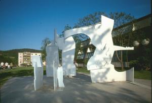 Ravne - mesto forme vive 2